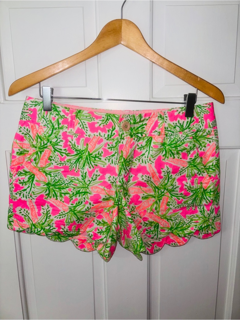 LILLY PULITZER BUTTERCUP SHORTS NIBBLES CARROTS COTTAGECORE SIZE 2